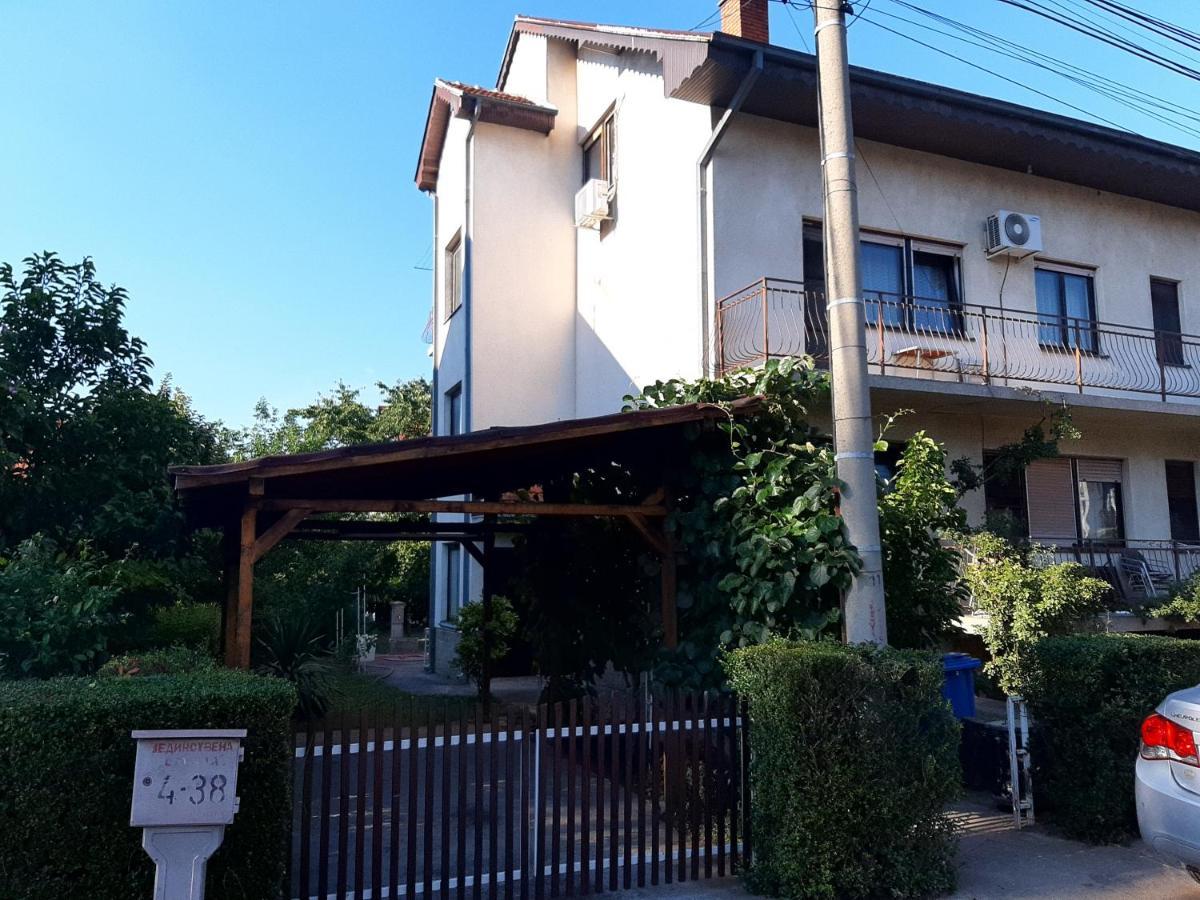 Apartman Ljiljan Ni Екстериор снимка
